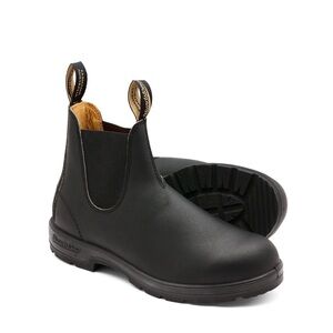 Blundstone Black Leather Chelsea Boots